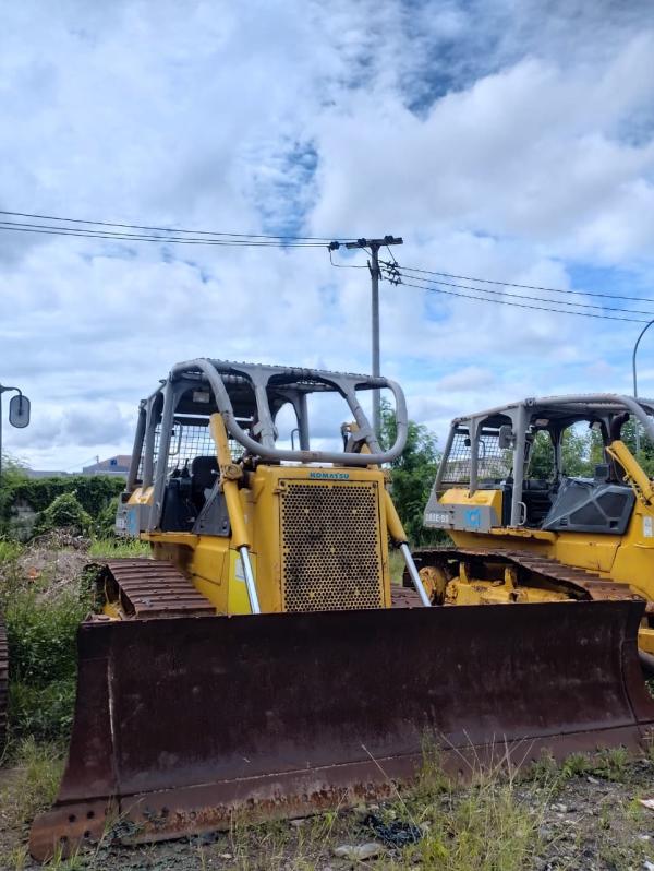 BULDOZER D85ESS-2
