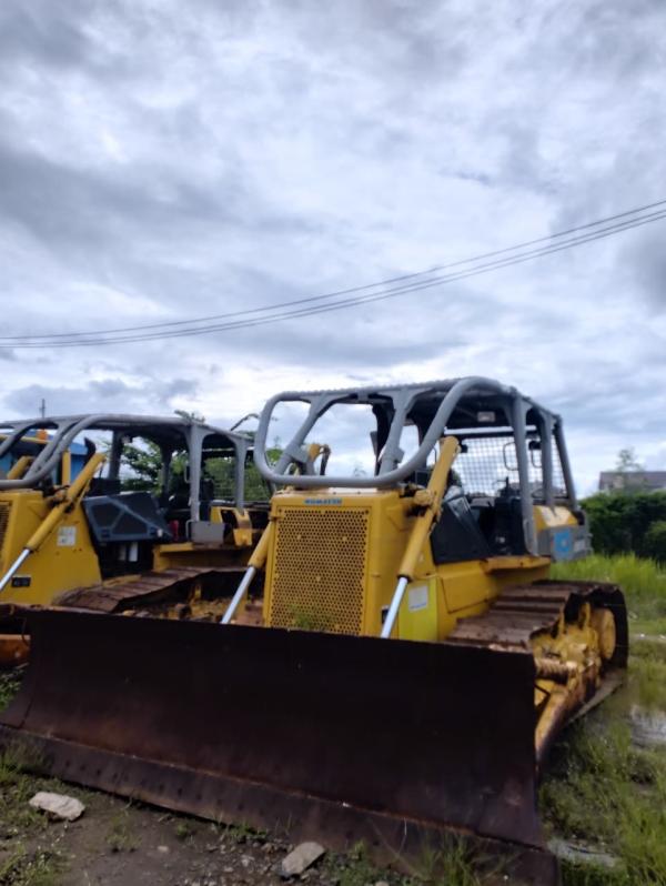 BULDOZER D85ESS-2